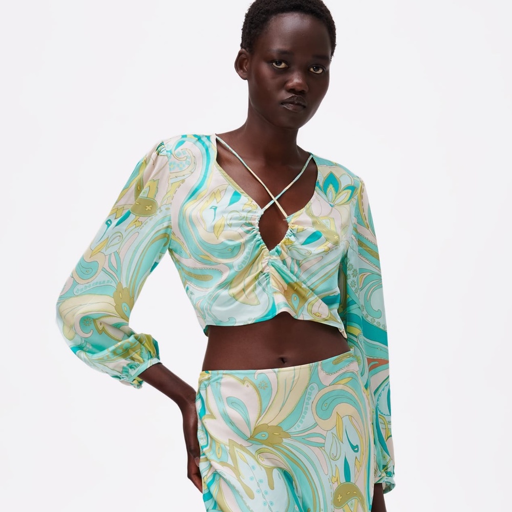 Zara printed long sleeve crop top in Sea green XS
